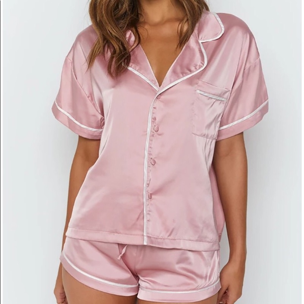 Beautiful pink pajamas set
